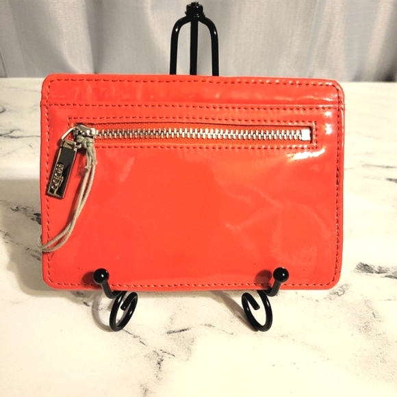 NWT HOBO The Original Genuine Patent Leather 'Poppy' Color Euro Slide - Picture 3 of 5